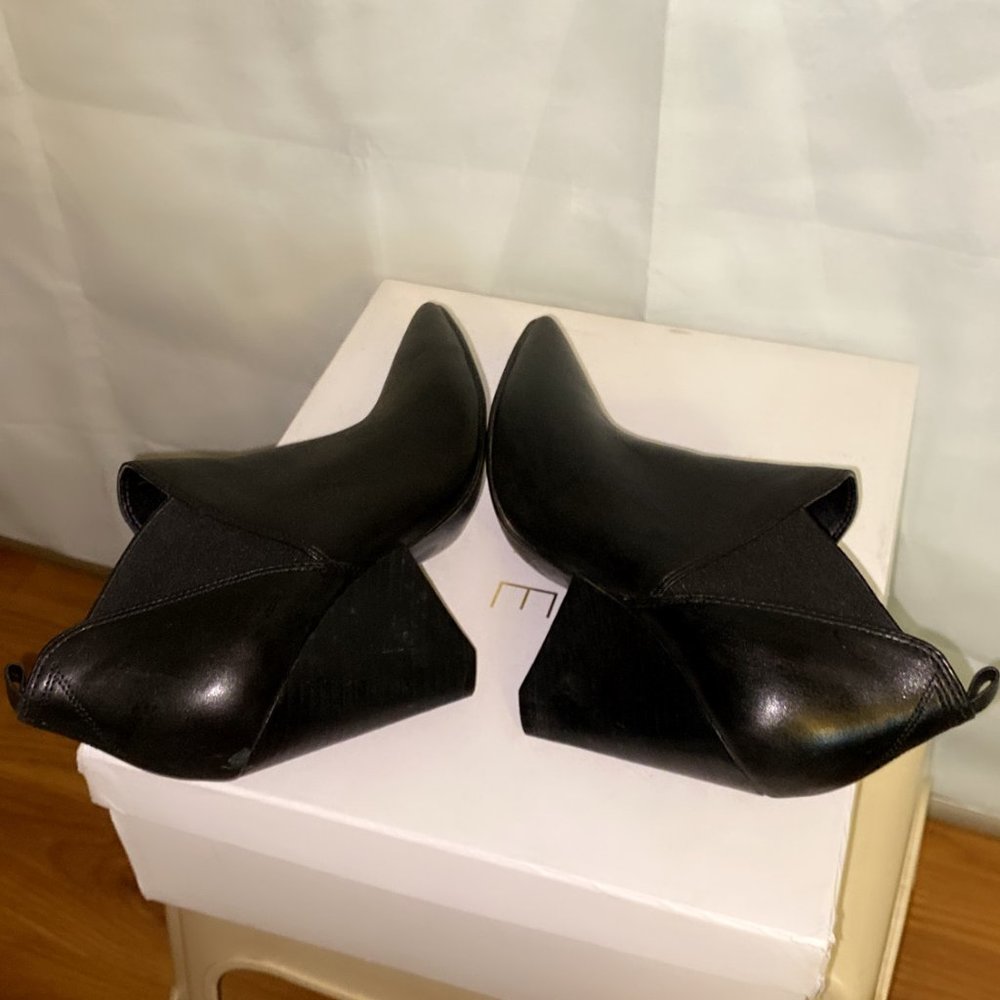 Shoes - Picture 4 of 6